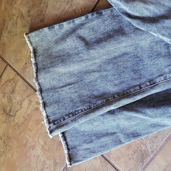 Shein Frenchy Jeans - Picture 5 of 8